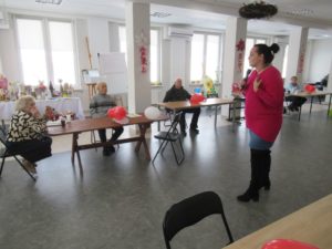 Kierownik Dziennego Domu Pomocy dla Osób Starszych w Jaśle składa życzenia seniorom z okazji Dnia Zakochanych